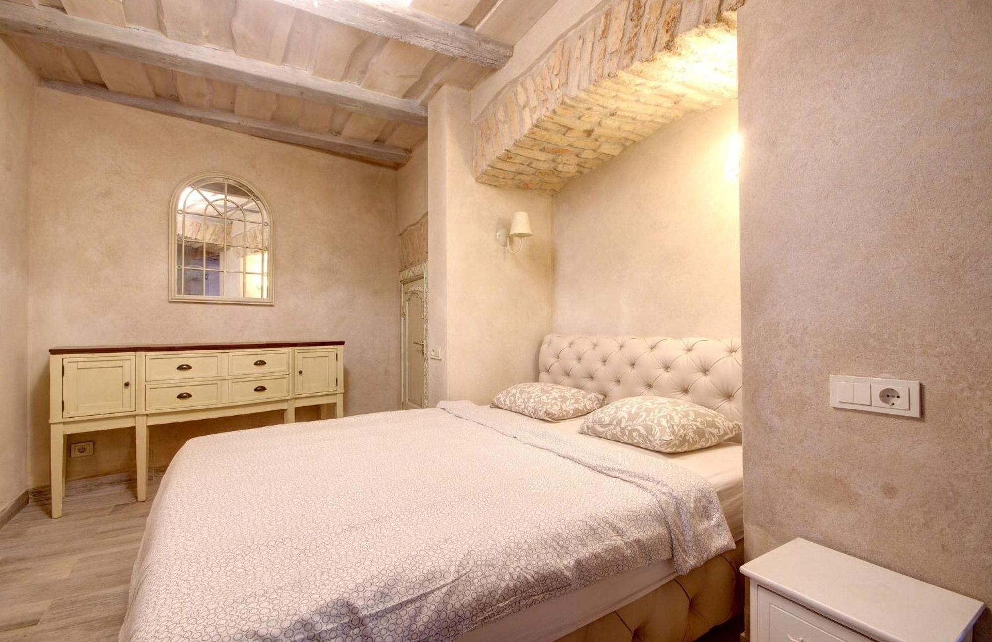 Historical Apartments X Free Parking Self Check In 24X7 By H&H VNO Eksteriør bilde