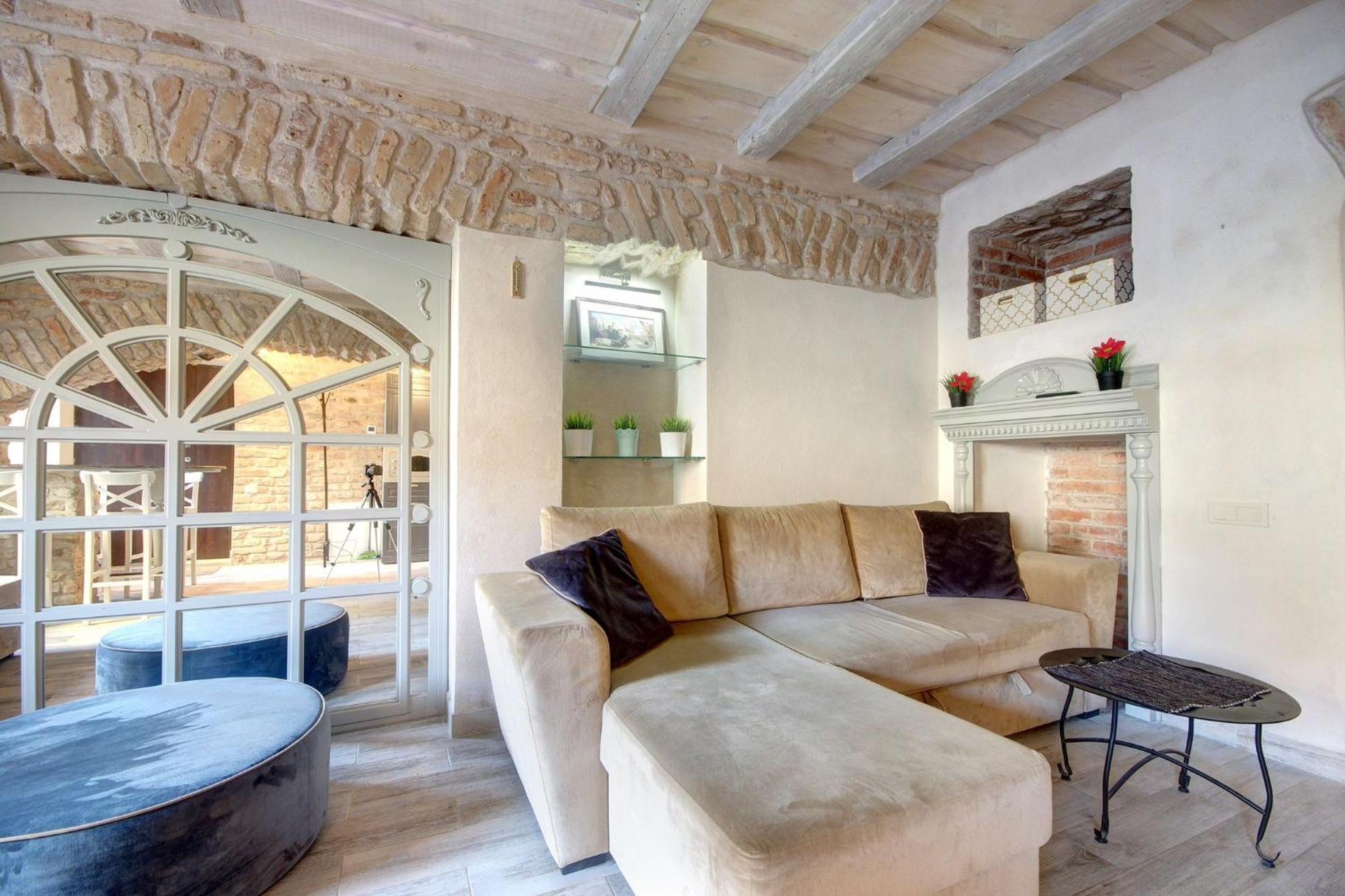 Historical Apartments X Free Parking Self Check In 24X7 By H&H VNO Eksteriør bilde